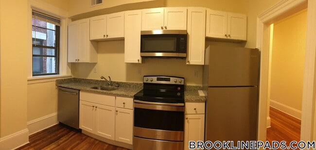 Photo - 1463 Beacon St Apartment Unit 24