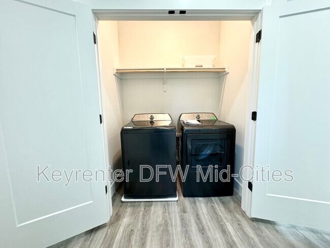 Photo - 7302 Uloho Wy