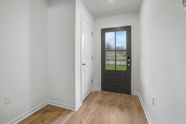 Photo - 466 Blair Rd