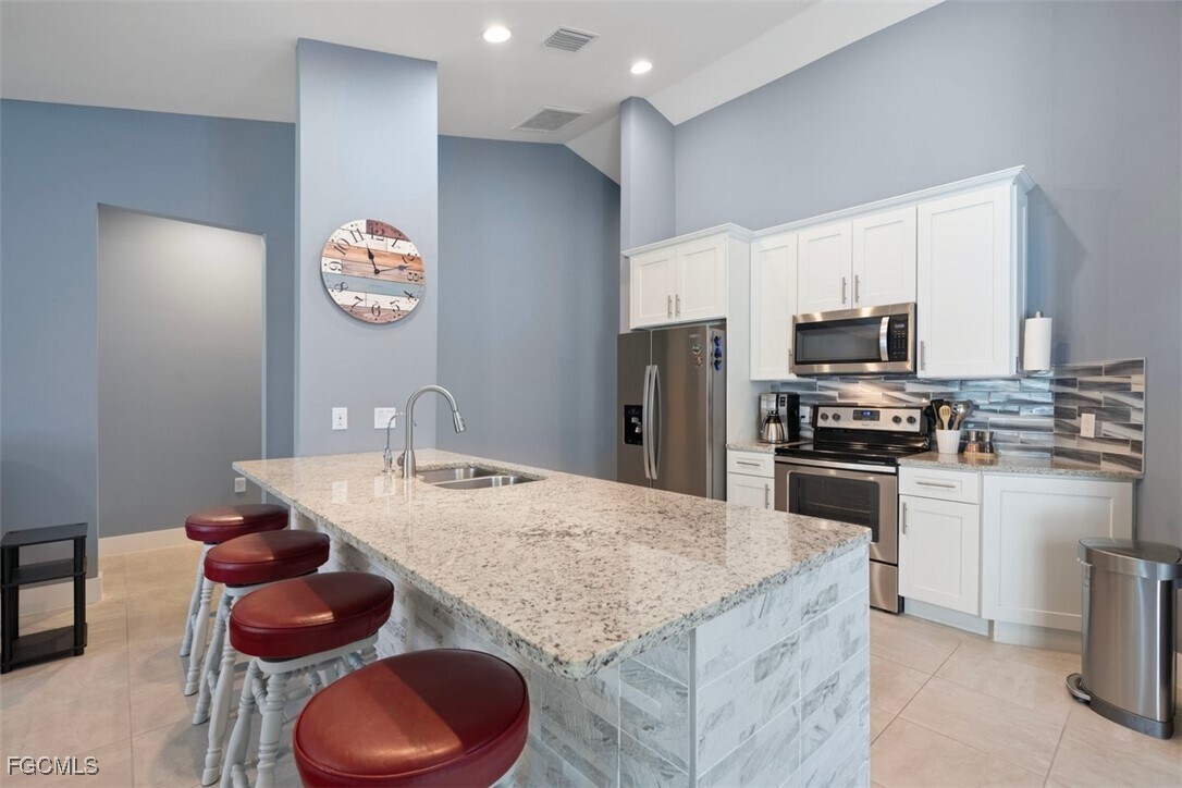 Photo - 825 SE 5th Pl