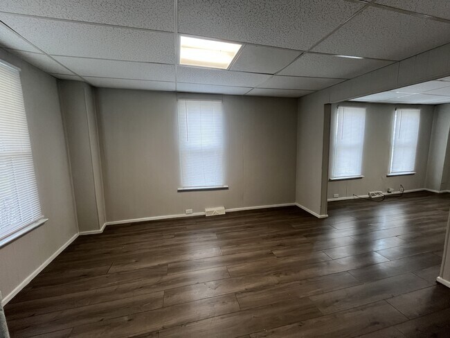 Photo - 732 Winchester Ave