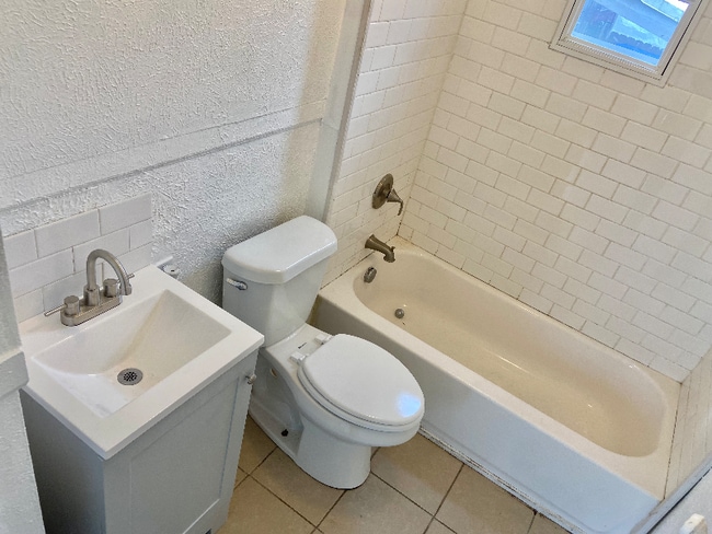 Photo - 921 Watson St SW Unidad 1