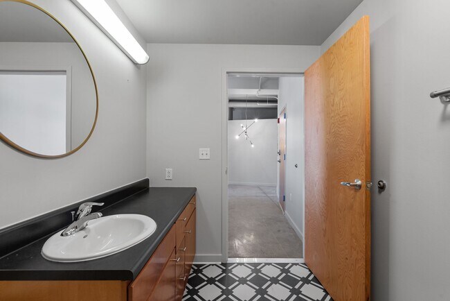1006 Olive St Unit 504