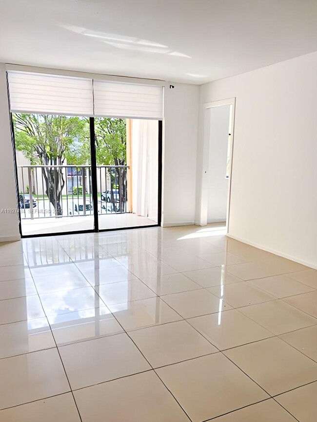 Photo - 14301 N Kendall Dr Unidad 310B