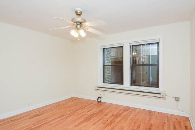 Photo - 545 W Wellington Ave Unit 901