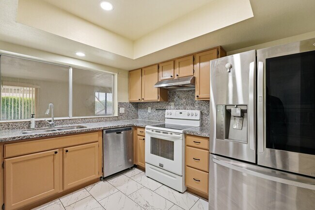 Photo - 4731 W Paradise Ln