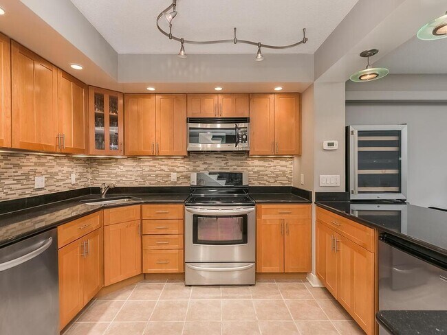 Photo - 1200 Nicollet Mall Unidad 215