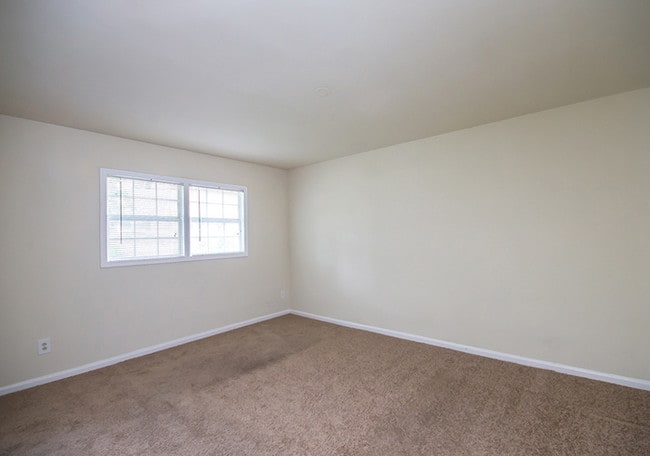 Bedroom - Dodson Courtyard