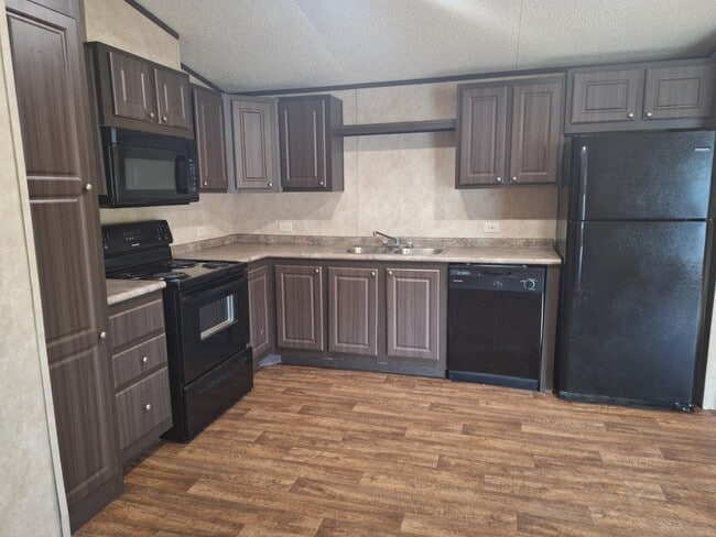 Photo - 1134 Kelly Dr