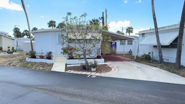 4851 W Gandy Blvd
