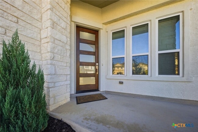 Photo - 662 Hidden View St