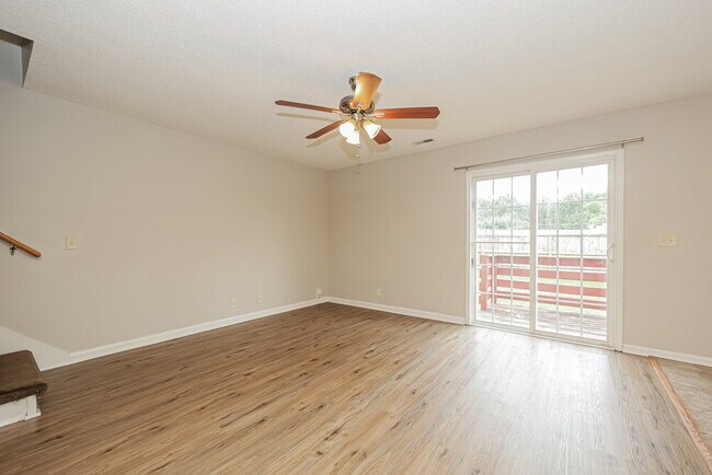 Photo - 1936 Turnberry Ct