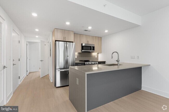Building Photo - 2000 Dreer St Unit 507 Rental