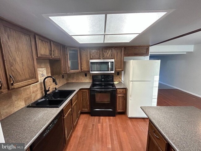 Photo - 9 Radcliff Pl