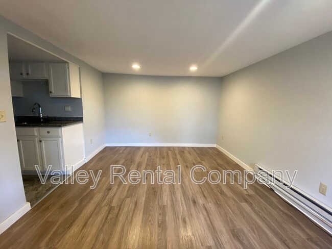 Photo - 66 Lyman St
