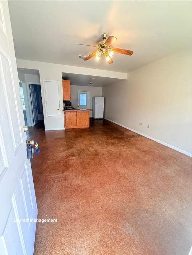 Photo - 813 E Ave I Unit B