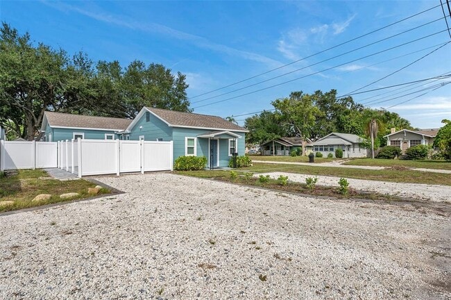 Building Photo - 920 40th St N