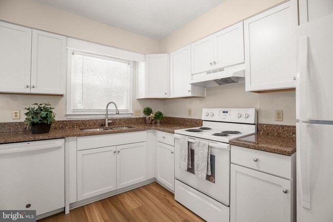 Photo - 515 Pleasants Dr