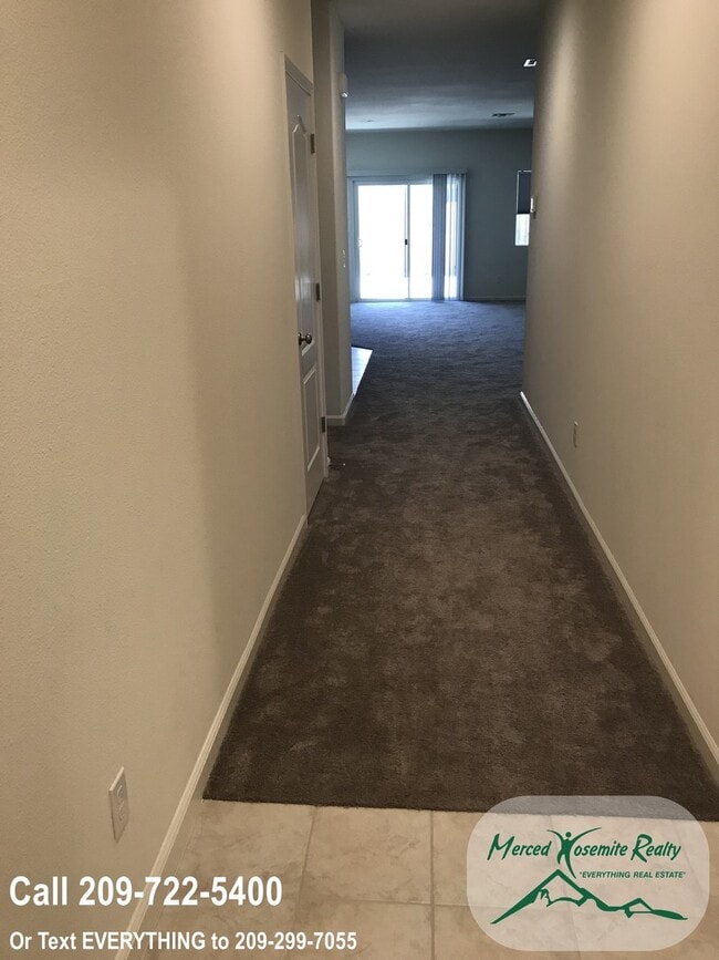Photo - 407 Jacobs Dr