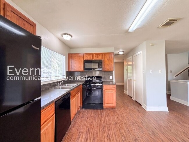 Photo - 1043 Grassy View Dr