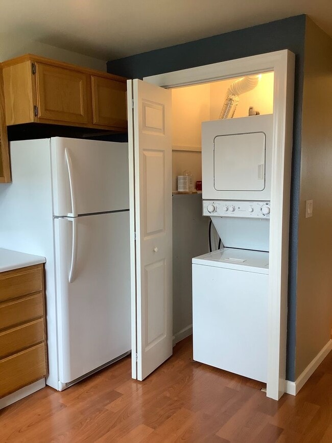 Photo - Two bedroom, 1.5 bathroom Ashland townhouse | Available now