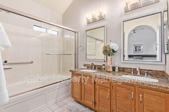 Photo - 9705-9705 E Mountain View Rd