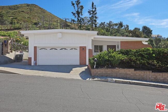 Photo - 1340 El Hito Cir