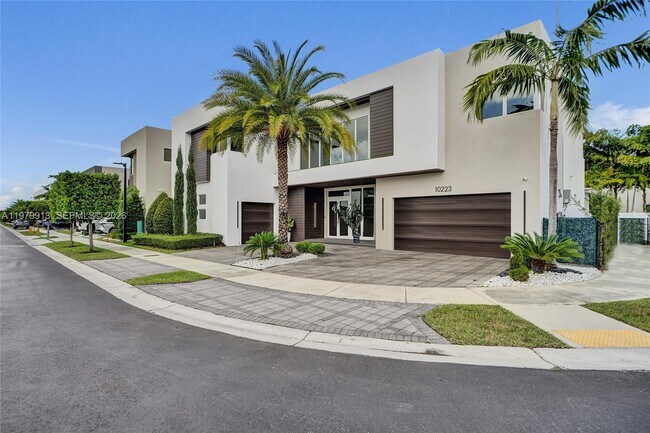 10223 NW 75th Terrace