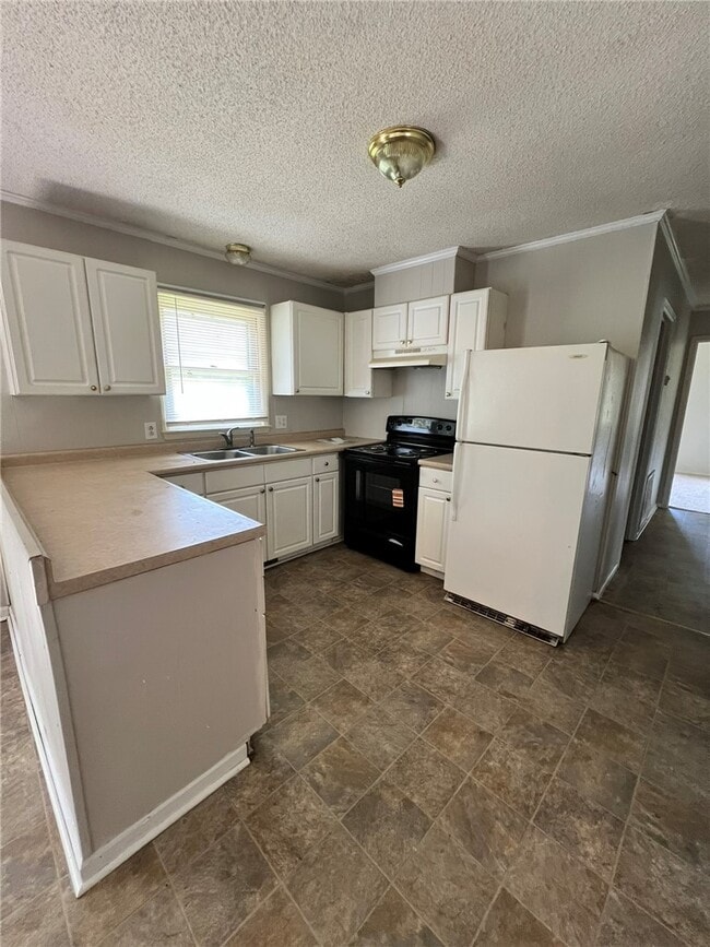 Photo - 229 E Pinedale Rd