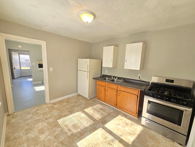 Photo - 2027 S 41st St Unidad 2029 S 41st St