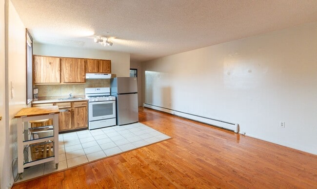 Photo - 2400 S 4th St Unit 2400 S 4th St 2nd Fl
