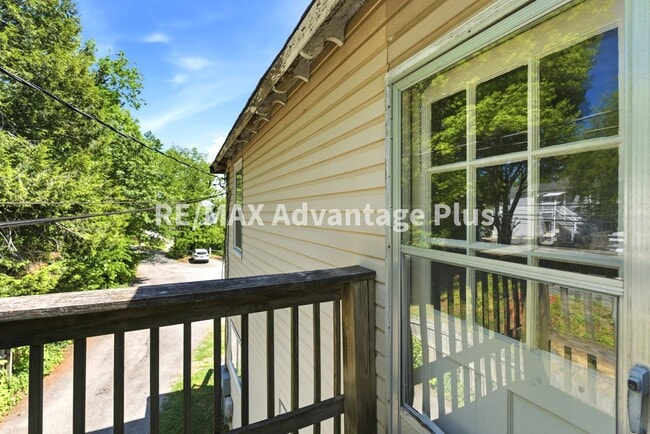 Photo - 106 Grove St Unit A