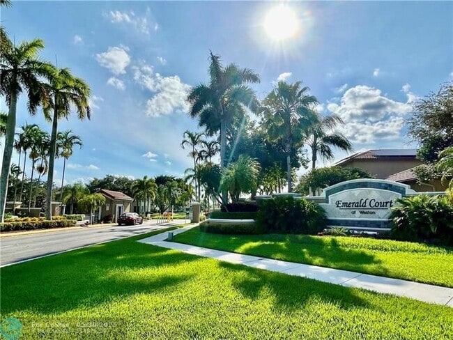 Photo - 16220 Emerald Cove Rd House