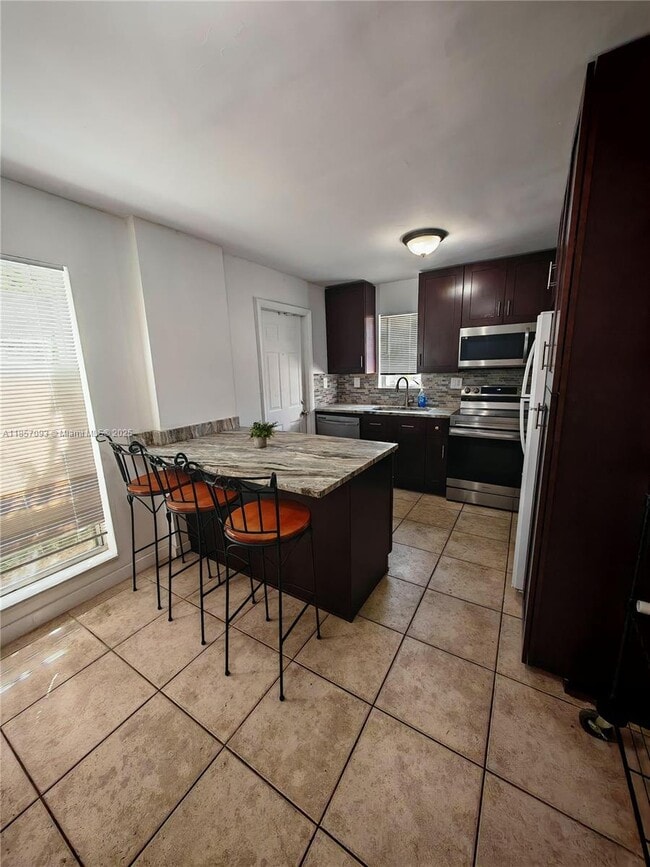 Photo - 4807 Ponce de Leon Blvd Unit 2