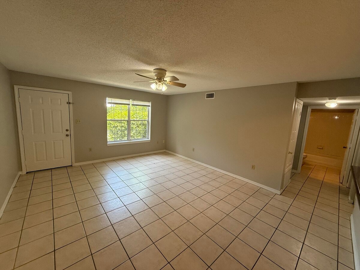 Photo - 6828 Hunt St Unit B