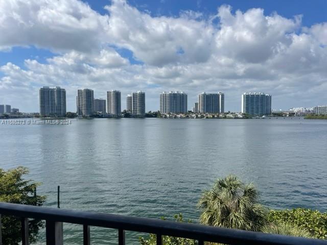 Photo - 17878 N Bay Rd Unidad 402