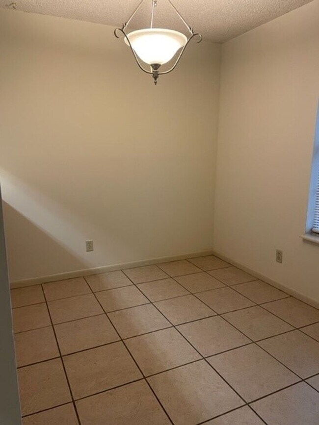 Photo - 8 Wooddale Dr Unidad A