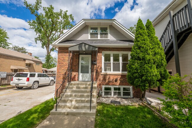 Photo - 4341 Wisconsin Ave Casa