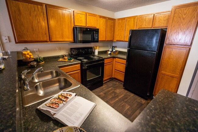 Building Photo - Halton Park Rental