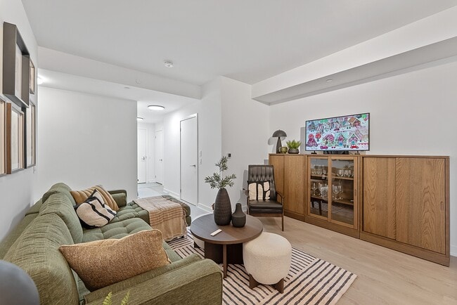 Photo - 110 Broadway Ave