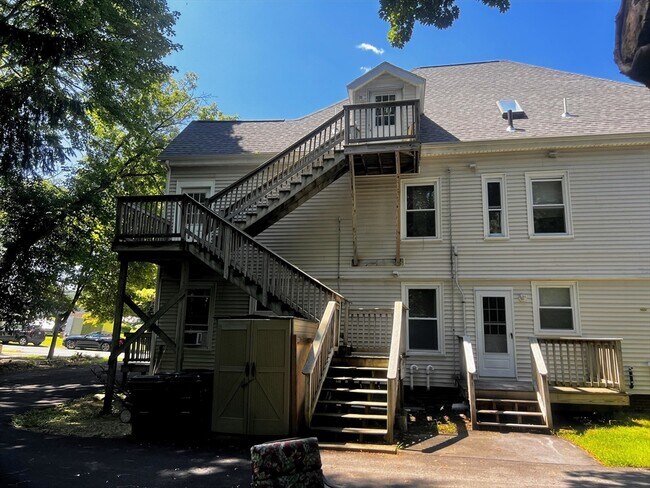 Photo - 1 Madison St Unit B