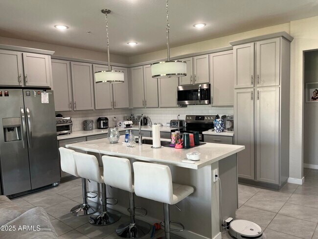 Photo - 155 N Lakeview Blvd