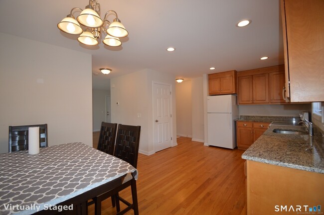 Photo - 173 Saybrook Rd