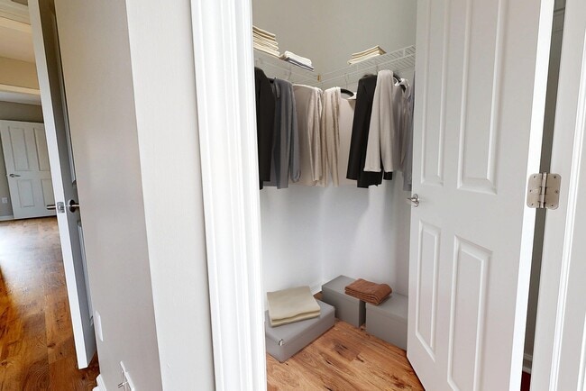 Walk-in Closet