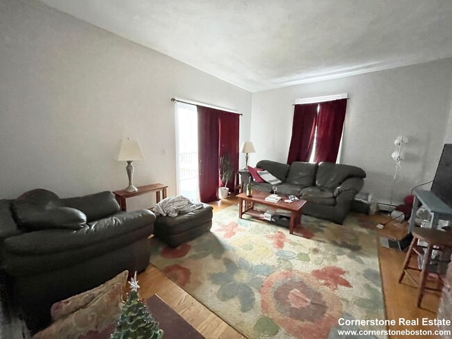 Photo - No Fee, Fantastic Apt for NEU students!  Laundry in Building.  Spacious, Sunny, Youtube Video att...