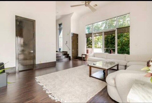 Photo - 4118 Floyd St