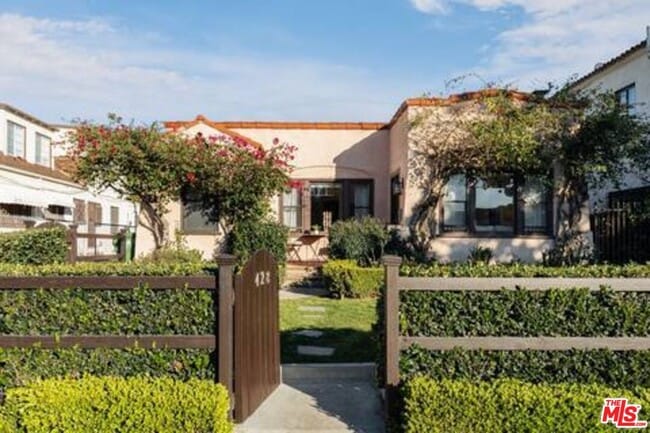 Building Photo - 428 N Alta Vista Blvd