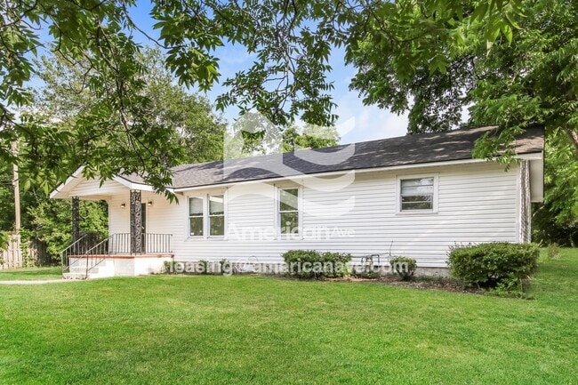 Photo - 2222 Harding Rd