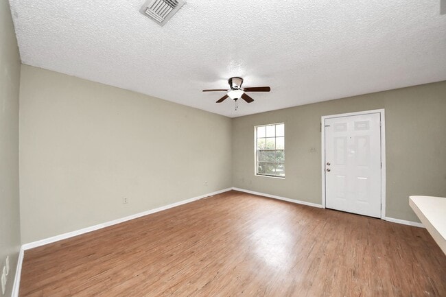 Photo - 1006 Perry St