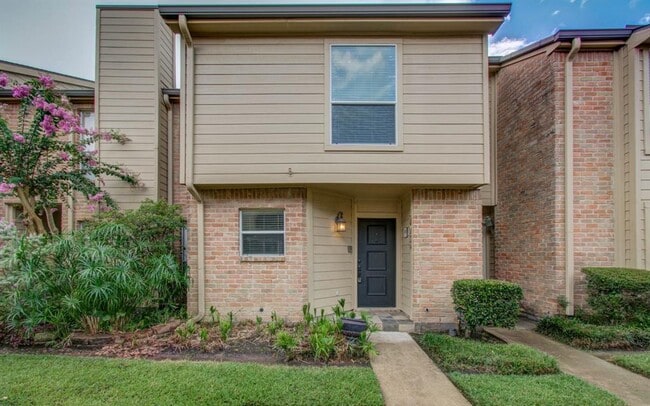 Photo - 926 Memorial Village Dr Condo Unit 24